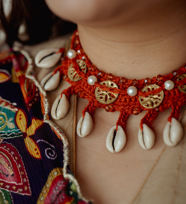 Rust kodi choker necklace