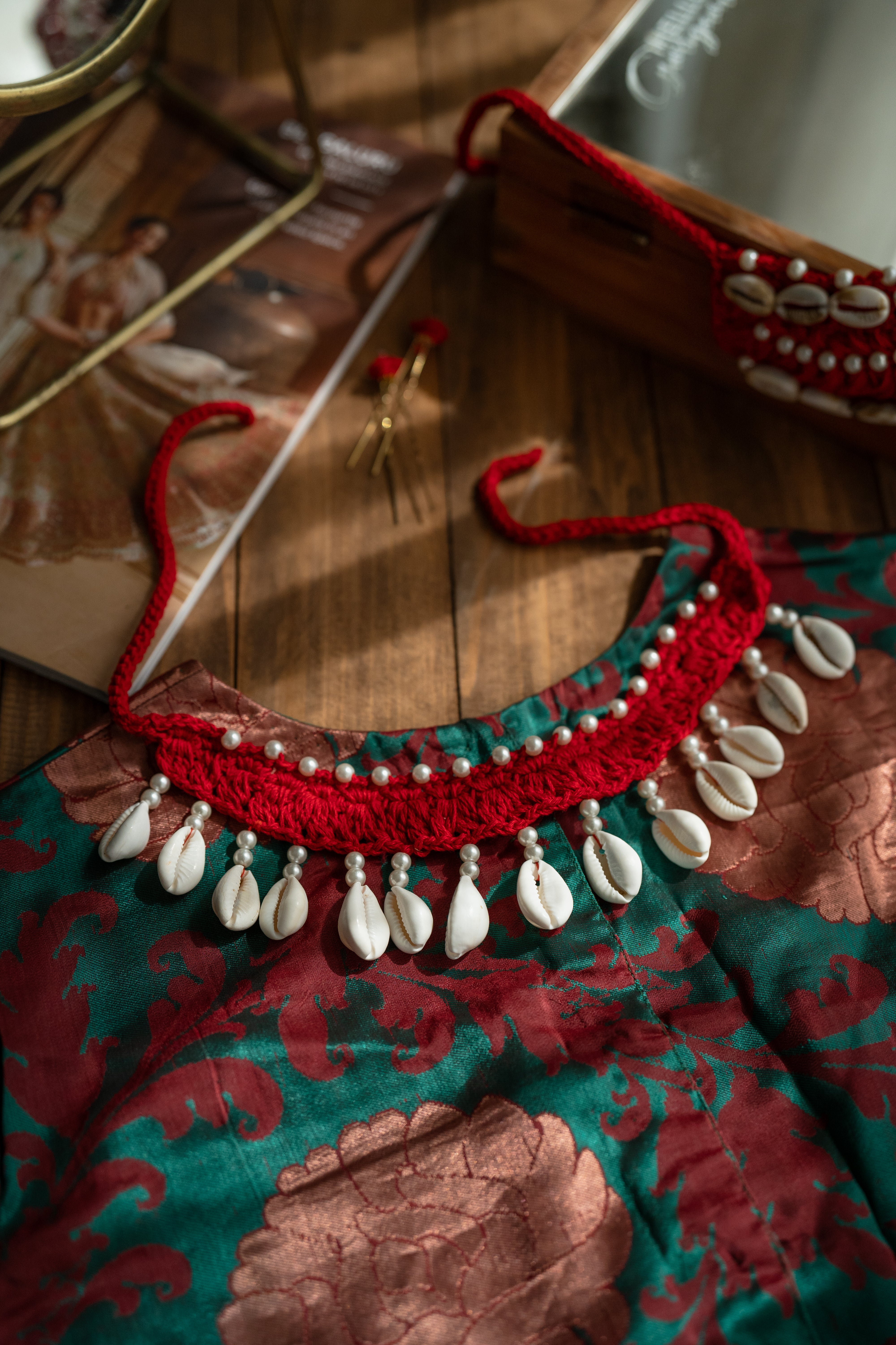 Red kodi choker necklace
